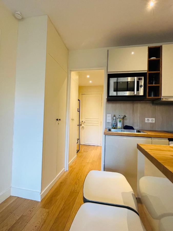 Dream Dwell Paris -Studio With Balcony 800M To Trocadero And Tour Eiffel Экстерьер фото